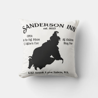 Sanderson Inn Halloween Funny Coussin