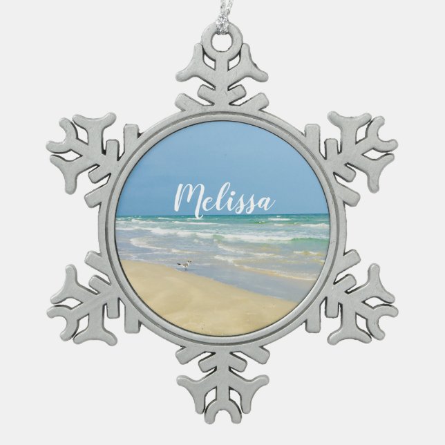Sandpiper am Meer | Beautiful Beach Custom Schneeflocken Zinn-Ornament (Vorderseite)