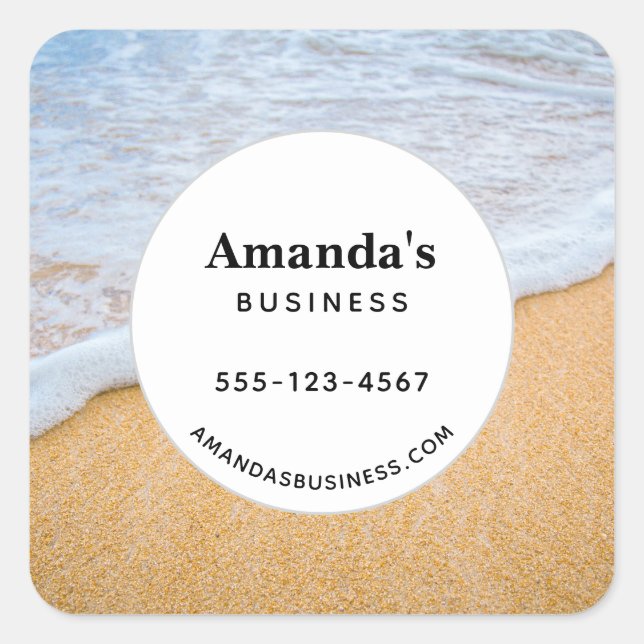 Sandstrand mit Foamy Surf Business Quadratischer Aufkleber (Vorderseite)