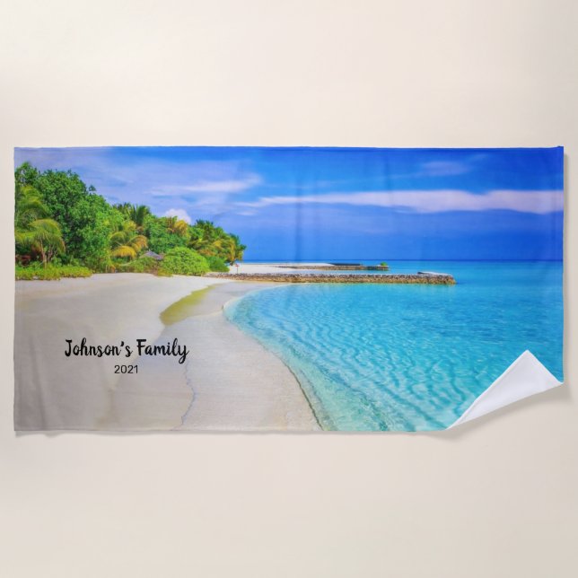 Sandstrand und tropische Strandfamilie Strandtuch (Vorderseite)