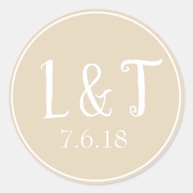 Sandy Beige Couple's Initals & Wedding Date Runder Aufkleber (Vorderseite)