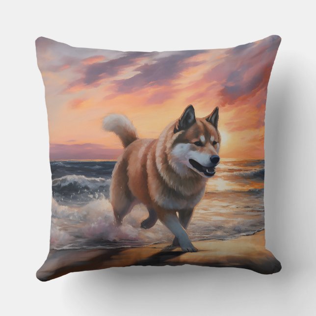 Sandy Paws Akita Dog auf Beach Sunset Kissen (Rückseite)