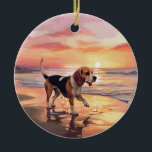 Sandy Paws Beagle Dog on Beach Sunset Keramik Ornament<br><div class="desc">Tauchen Sie ein in die ruhige Schönheit unseres Hundes "Sandy Paws and Sunset Hues" mit Sonnenuntergang am Strand. Diese faszinierende Szene vereint das Wesen eines perfekten Abends am Ufer, mit einem treuen Hund, der den goldenen Sand und die atemberaubenden Farben der untergehenden Sonne genießt. Ob Hundeliebhaber oder Sonnenuntergang - dieses...</div>