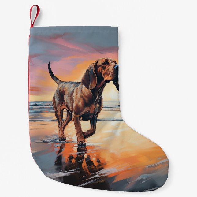Sandy Paws Bloodhound Dog on Beach Sunset Kleiner Weihnachtsstrumpf (Vorderseite)