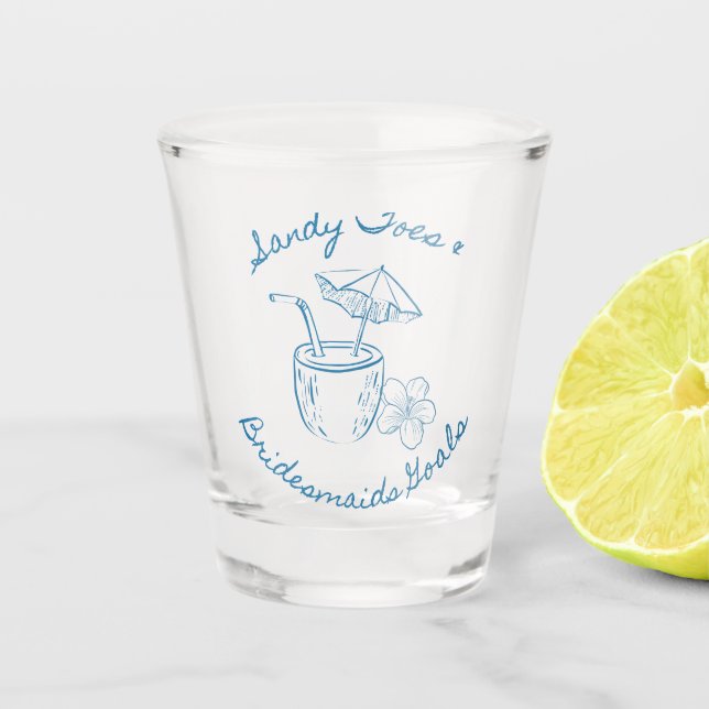 Sandy Toe & Bridesmaids Goals Coastal Bachelorette Schnapsglas (Vorderseite)