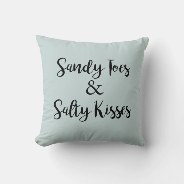 Sandy Toes und Salty Kisses Ocean Throw Kissen (Vorderseite)
