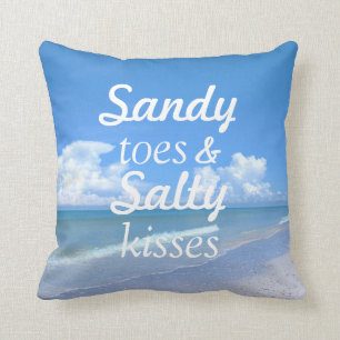 Sandy-Zehen und salzige Küsse Kissen