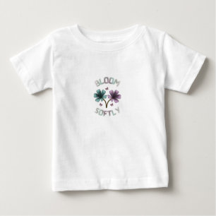 Sanft blühendes Frühlingsblumendesign Pastell Cott Baby T-shirt