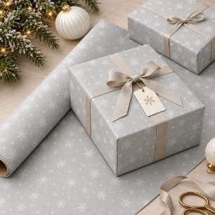 Sanfte Elfenbein-Schneeflocken auf optionaler Knet Geschenkpapier