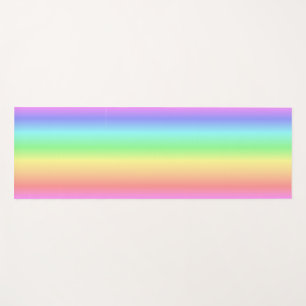 sanfter Regenbogen mit Farben auf einer Yogamatze Yogamatte