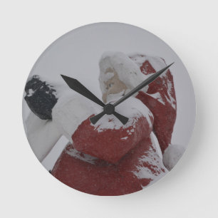 Sankt-Weihnachtsfeiertags-Schnee-Schneeflocke Runde Wanduhr
