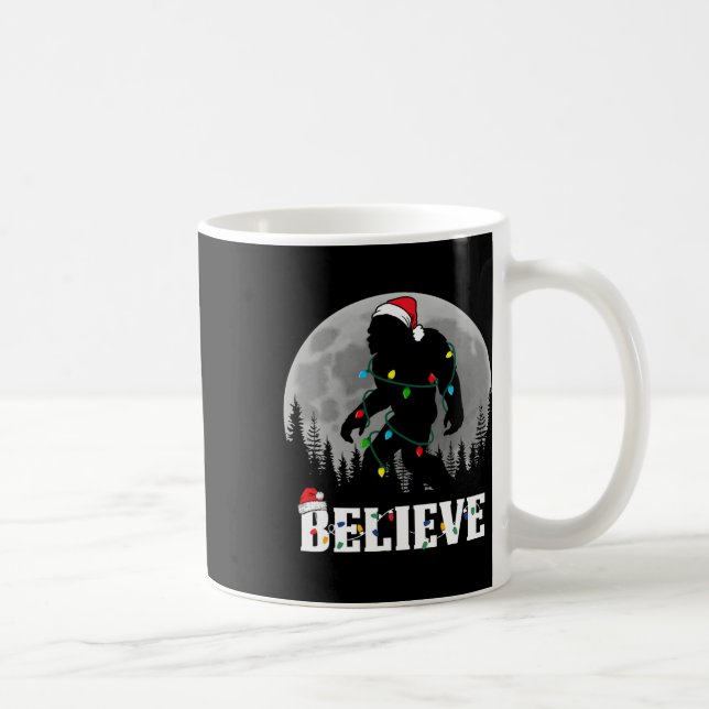 Santa Bigfoot Christmas Lights Funny Sasquatch Bel Kaffeetasse (Rechts)