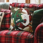 Santa Christmas Dragon Fantasy Kissen<br><div class="desc">Santa mit einem jungen grünen Drachen auf seinem Schoß. In der Höhle des Weihnachtsmannes gibt es eine Tüte Spielzeug, Gänseleber, weiße Einhorn und zwei Katzen in Bücherregalen. Hinter dem Hotel befindet sich ein Kamin, Bücherregale mit Büchern und Wandteppichen eines Schneemanns</div>