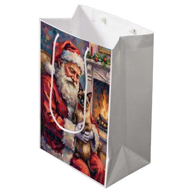 Santa Claus Holding Siamese Cat Christmas Art Mittlere Geschenktüte (Vorderseite Schrägansicht)