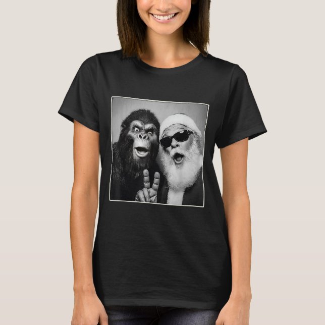 Santa Claus Selfie Bigfoot Christmas Funny Sasquat T-Shirt (Vorderseite)