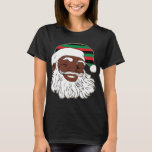 Santa Claus Winking Christmas Pan Afrikanischer Fl T-Shirt<br><div class="desc">Santa Claus Winking Christmas Pan Afrikanische Flagge Hat Black</div>