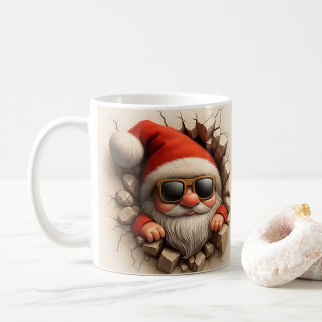 Santa Gnome in Mug - Funny Christmas Cracked wall Kaffeetasse (Mit Donut)