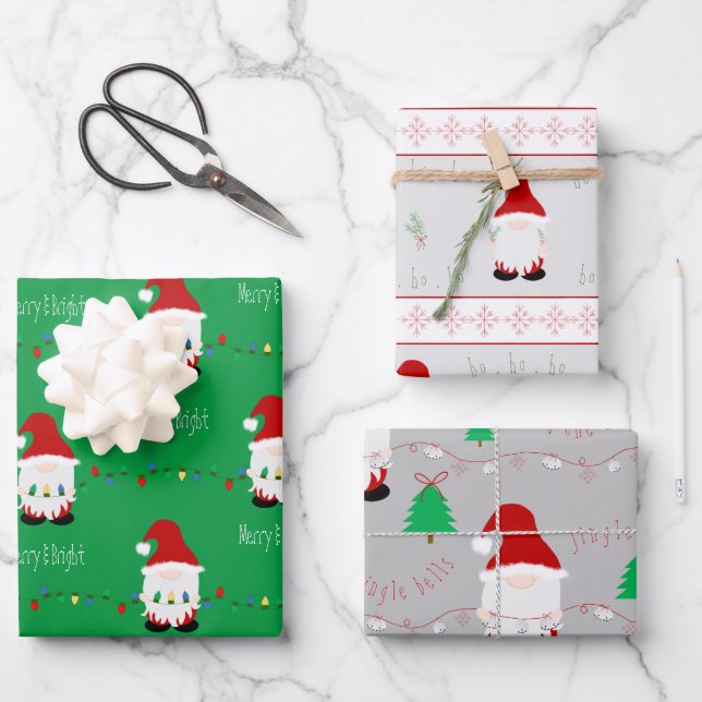 Santa Gnome Wrapping Paper Flat Sheet Set 3 Geschenkpapier Set (Vorderseite)