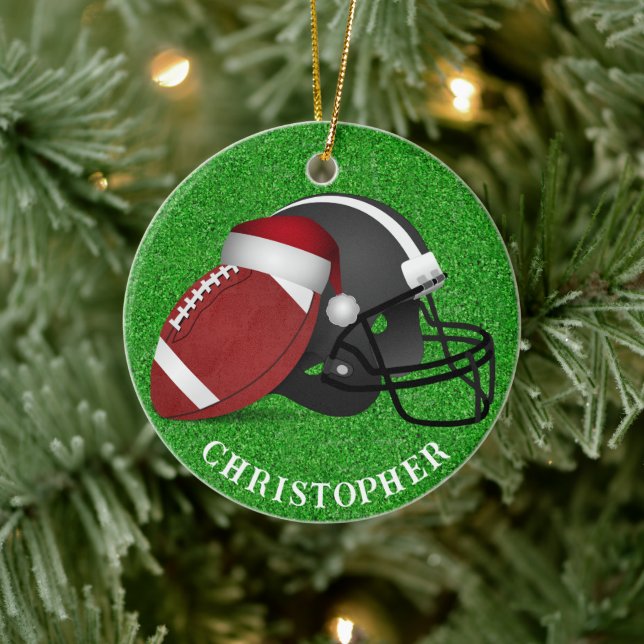 Santa Hat Football and Helmet Christmas  Keramik Ornament (Baum)