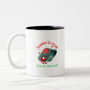 Santa ist wahrer Spaß ist surreal Zweifarbige Tasse