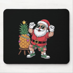 Santa mit Ananas-Weihnachtsbaum in der Sommerzeit Mousepad