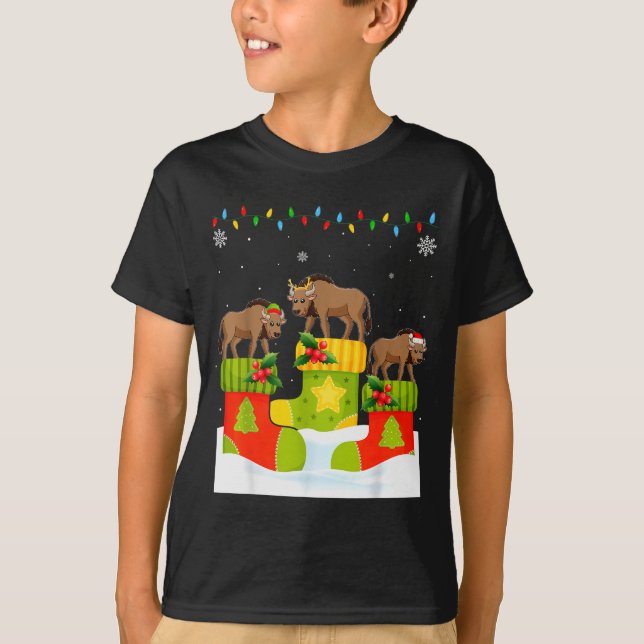 Santa Reindeer Elf Wildebeest In Christmas Socks U T-Shirt (Vorderseite)