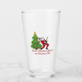 Santa Rocking rund um den Weihnachtsbaum auf einem Glas