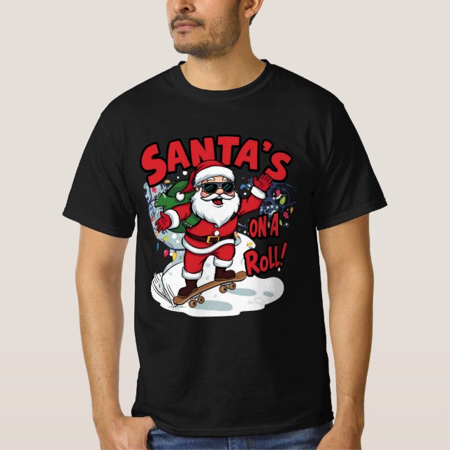 Santa’s On a Roll – Skateboard Christmas Design T-Shirt (Vorderseite)