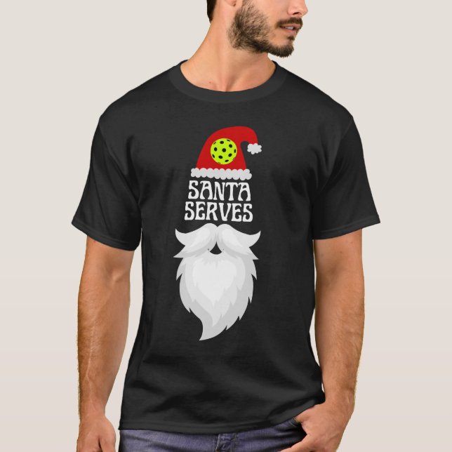Santa Serves Pickleball - Christmas Pickleball T-Shirt (Vorderseite)