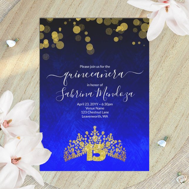 Sapphire Blue, Gold Tiara Quinceanera Einladung (royal blue, gold shimmery lights, gold rhinestone tiara, glitter #15 quinceanera invitation)
