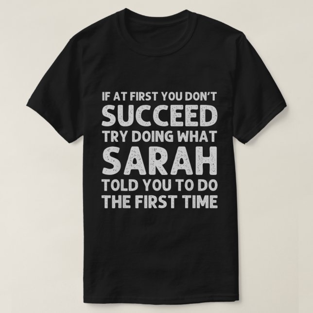 SARAH Name Personalisiert Birthday Funny Christmas T-Shirt (Design vorne)