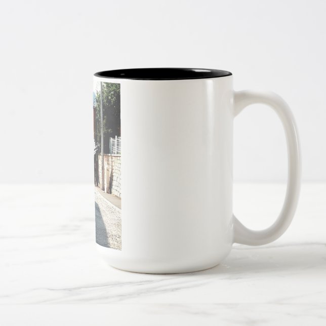 Sarajevo Tasse-Große Geschenkidee für alle Zweifarbige Tasse (Rechts)