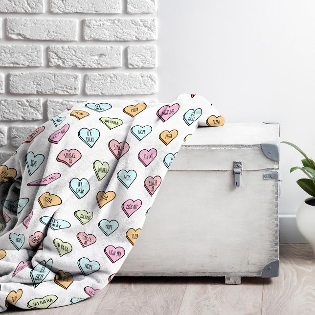 Sarcastic Valentine's Candy Heart Pattern Fleecedecke (Sarcastic Valentine’s Candy Heart Pattern Fleece Blanket)