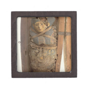 Sarkophag und mummified Körper von Psametik I Schachtel