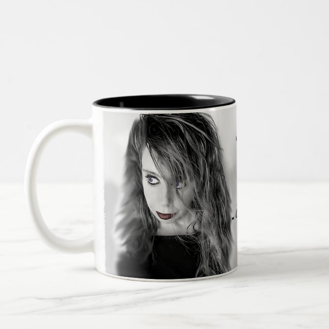 Sasha George World Tasse (Links)