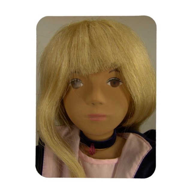 Sasha Puppe / Sasha Doll Premium Flexi Magnet (Vertikal)