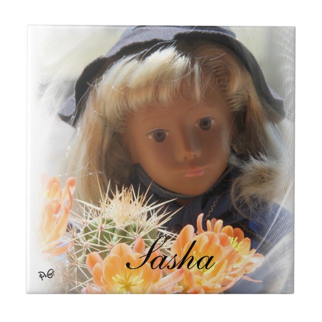 Sasha Scout Fliese (Vorderseite)