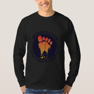 Sasquatch Champion verstecken und Zitat anfordern T-Shirt