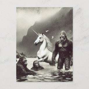 Sasquatch-Familie und ein Einhorn Postkarte