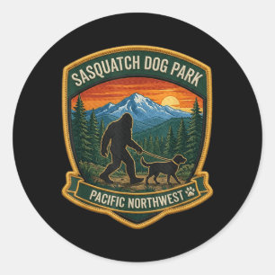 Sasquatch-Hundepark Pazifischer Nordwesten Bigfoot Runder Aufkleber