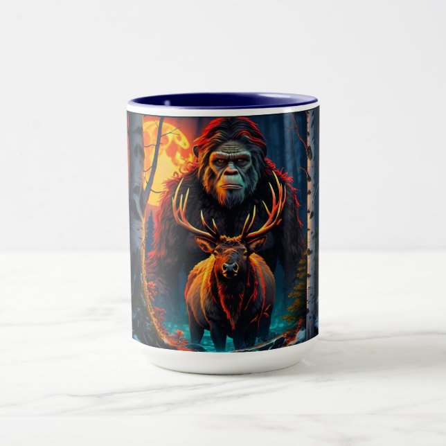 Sasquatch Moonlit Hunt Tasse (Zentrum)