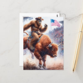 Sasquatch reiten auf einem Rodeo-Bull-Fantasy-Kuns Postkarte