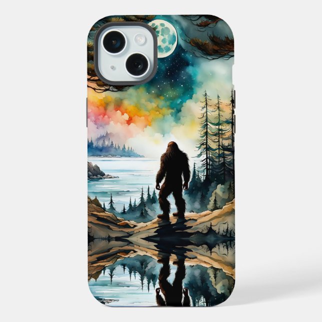 Sasquatch Stehend auf Ridge mit Blick auf den Ozea iPhone 15 Plus Hülle (Rückseite)