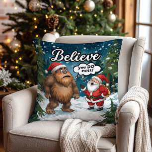 Sasquatch trifft Weihnachtsmann Lustig, ich glaube Kissen