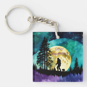 Sasquatch und Bär auf dem Berg *personalisieren* Schlüsselanhänger