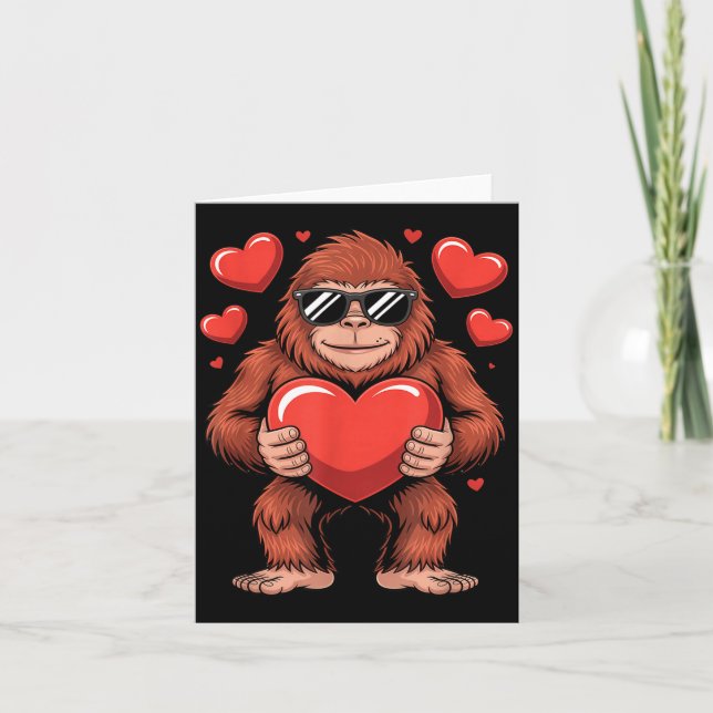 Sasquatch Valentine's Day - Bigfoot Heart Sungles  Karte (Vorderseite)