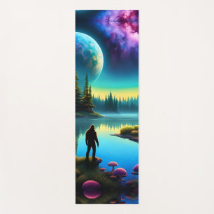 Sasquatch Watching Nebel auf einem fernen Planeten Yogamatte