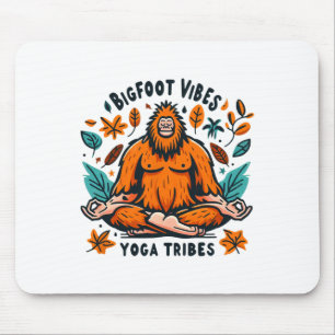 Sasquatch Yoga Meditation Bigfoot Vibes Yoga-Stamm Mousepad