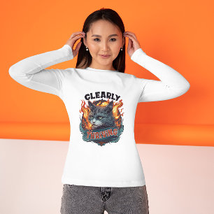 Sassy Cat in Flammen – Sichtlich erfolgreich T-Shirt