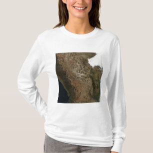 Satellitenansicht der Landschaft von zentralem T-Shirt